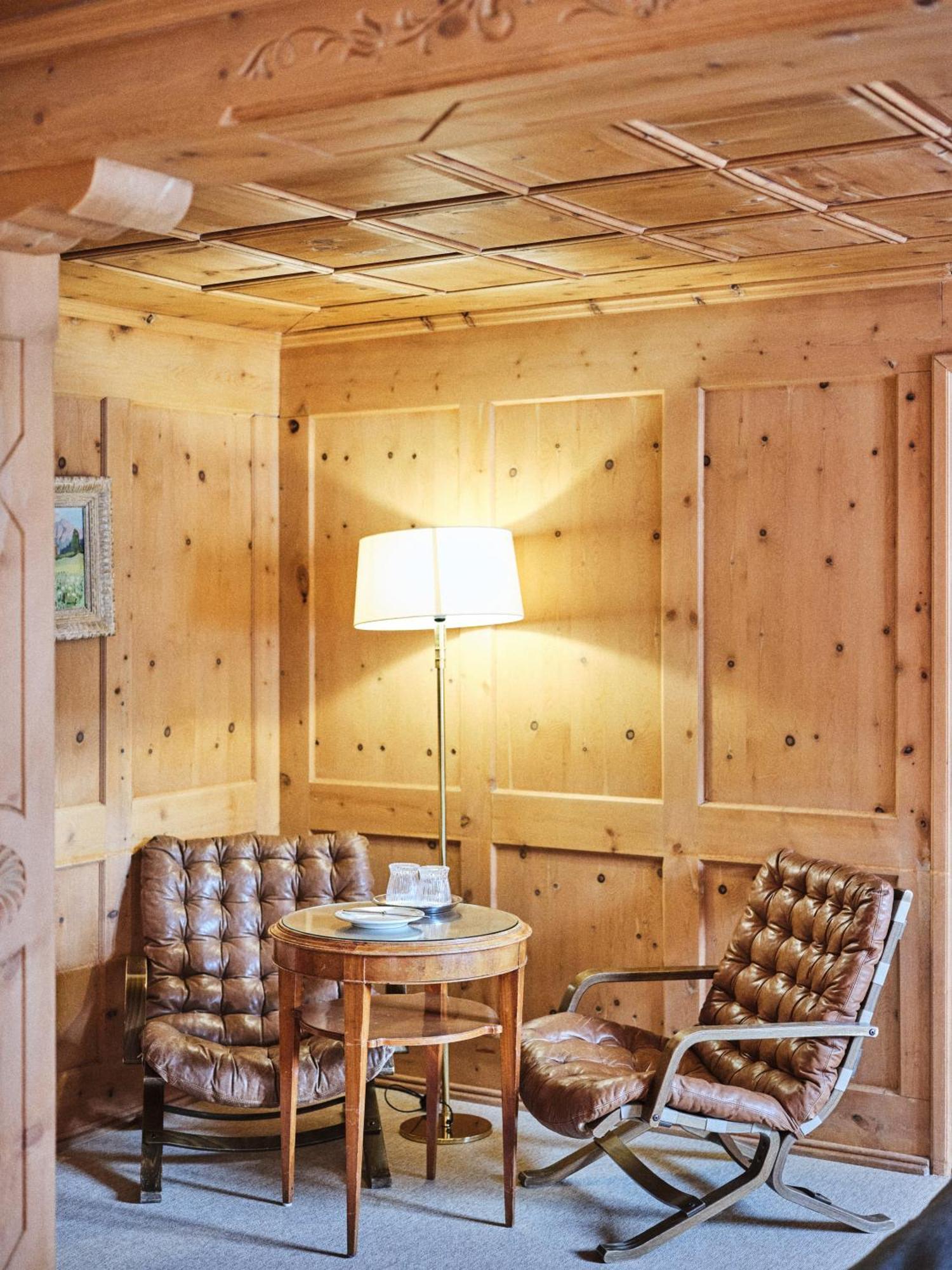 Romantik Hotel Chesa Grischuna Klosters Bagian luar foto
