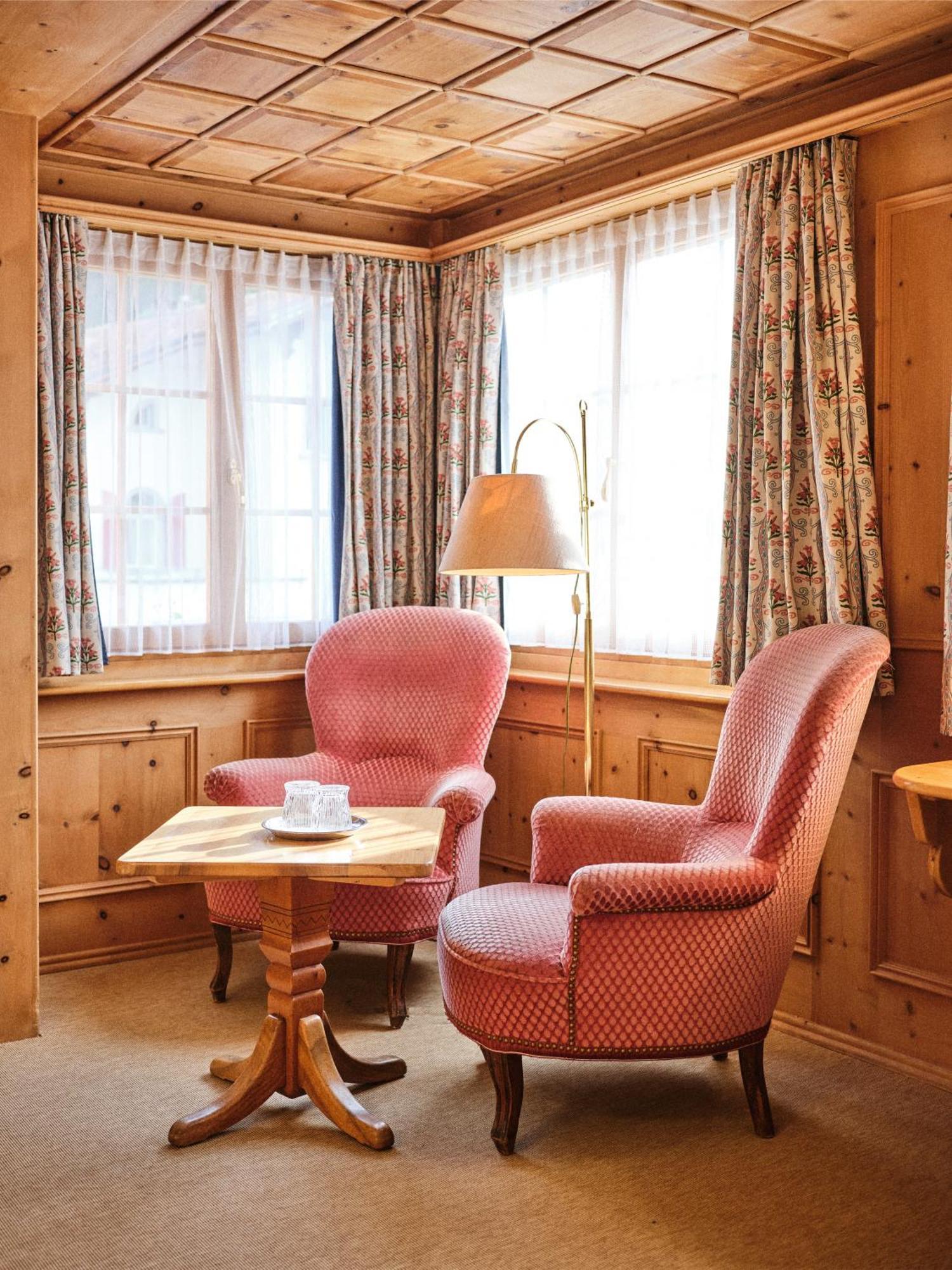 Romantik Hotel Chesa Grischuna Klosters Ruang foto